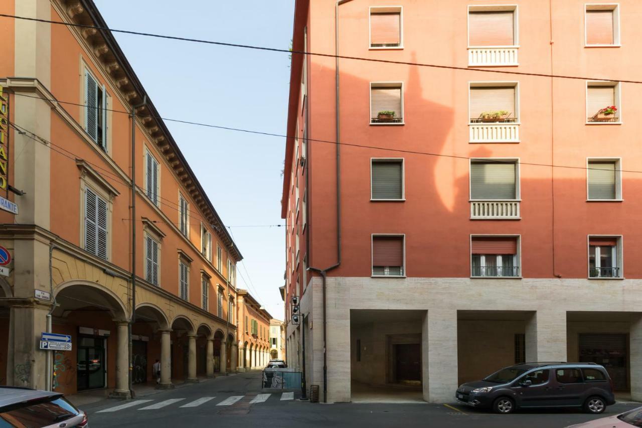 Housmart Nazario Sauro 15 Apartman Bologna Kültér fotó